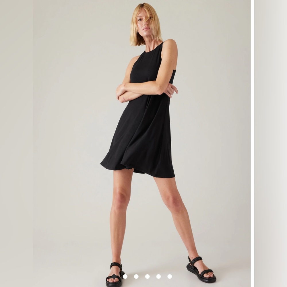 Athleta Santorini Thera to knee Dress XL Black Wardrobe Staple Preppy Athleisure